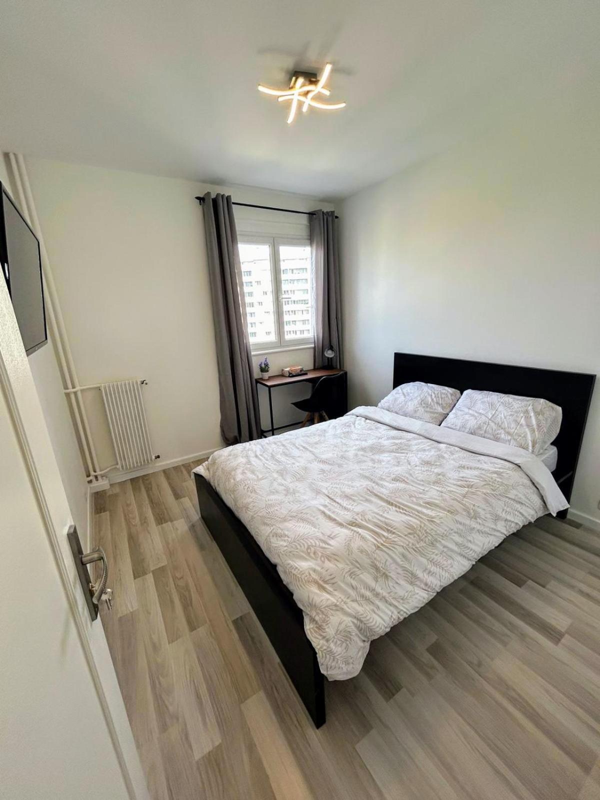 Charmant B&B Espace Et Confort Villeneuve-la-Garenne Kültér fotó